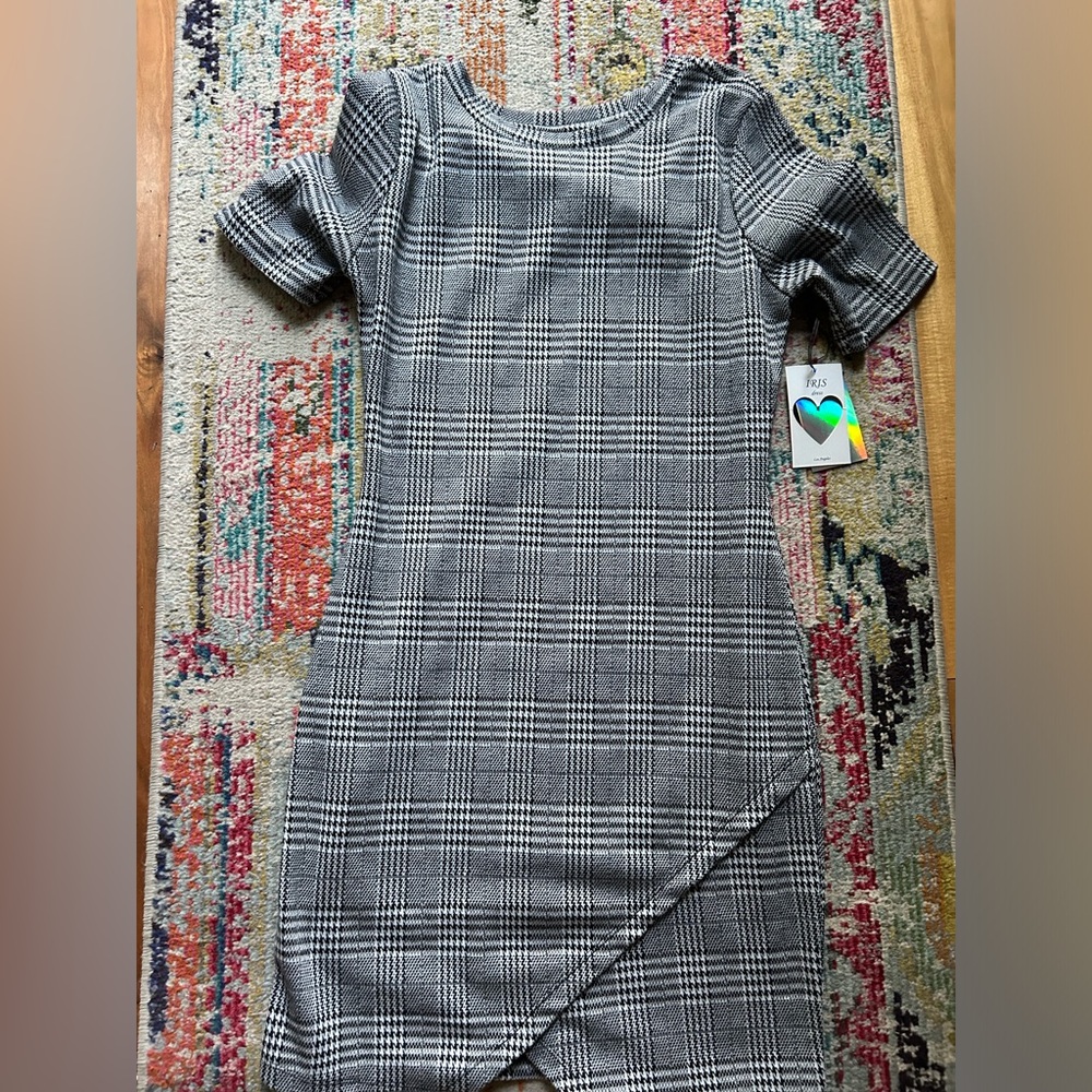 Iris Bodycon Black and White Houndstooth dress size Medium